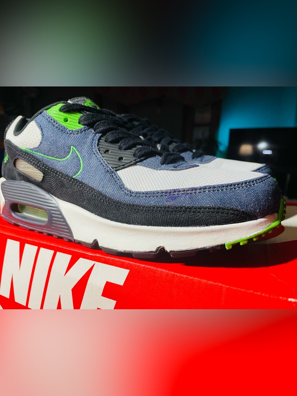 Nike Air Max 90 SE “Scream Green”7M-8.5W - Picture 2 of 13
